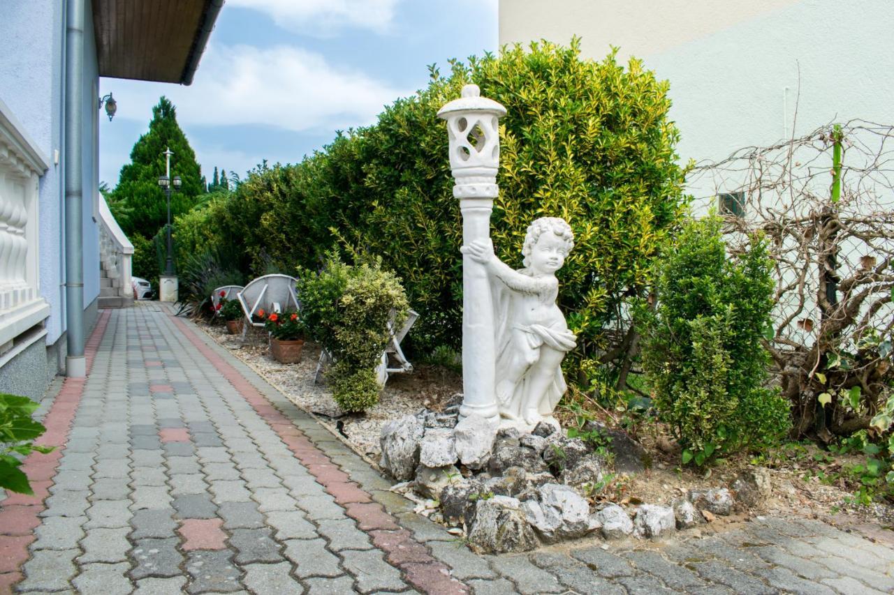 Levendula Apartman Zalakaros Exterior foto